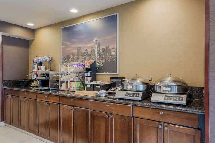 Breakfast/Coffee Service 36 of 40